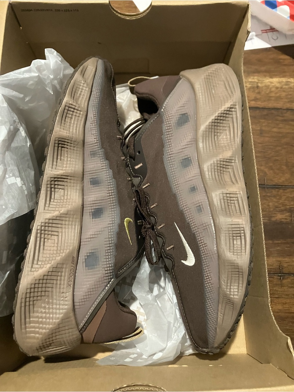 Men's Nike Ava Rover - brown. Sz 8.5